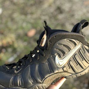 Nike Air Foamposite Pro Black and Metallic Gold